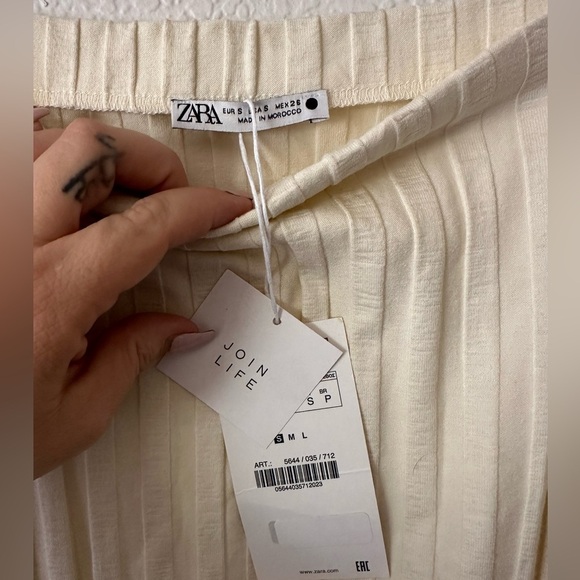Zara Ribbed Cream Maxi Skirt- Size Small NWT - Picture 4 of 6